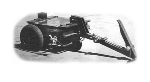 Der „Wheelbarrow MK 1“, den der Waffenversuchsoffizier Lieutnant Colonel Peter Miller im Jahr 1972 entwickelte. Das Gerät wurde zwar bei seinem Einsatz am 26. Juni 1972 in Belfast zerstört, dennoch gilt er als erster EOD-Roboter. (Foto: Archiv Mössler)