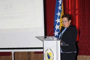 Verteidigungsministerin Marina Pendes eröffnete das Symposium im Haus der Armee in Sarajewo. (Foto: Bundesheer)