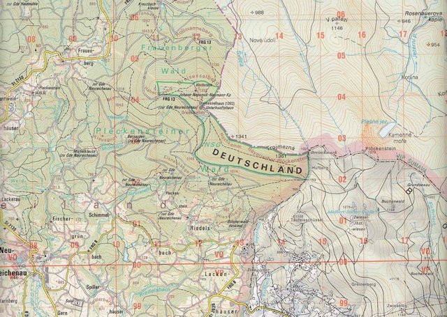 ÖMK50 M1997/2004: Kartenausschnitt aus der Österreichischen Militärkarte NM33-10-12 Plöckenstein, herausgegeben vom BEV im Jahr 2010 mit Auslandsanteilen im Zeichenschlüssel. (Karte: Bundesamt für Eich- und Vermessungswesen)