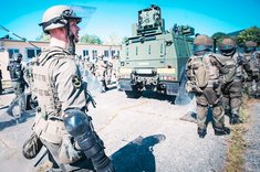 Übung der Theresianischen Militärakademie mit PsyOps-Elementen und dem IVECO  „Husar“ PsyOps. (Foto: Bundesheer/Daniel Trippolt)