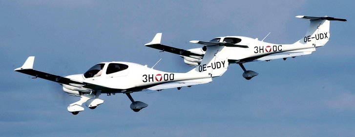 Zwei D40 im Anflug auf den Fliegerhorst Zeltweg. (Foto: ÖBH/Gunter Pusch)