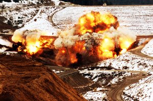 Brückensprengung im steirischen Grenzgebiet zu Kärnten durch die Villacher Pioniere. (Foto: Bundesheer)