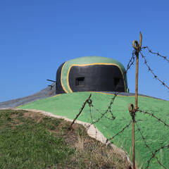 Die Beobachtungskuppeln sind ein Erkennungsmerkmal der schweren Bunker. (Foto: RedTD/Gerold Keusch)