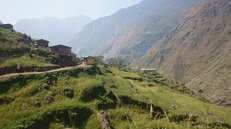 Impressionen auf dem Weg zum Manaslu. (Foto: Gerald Schumer)