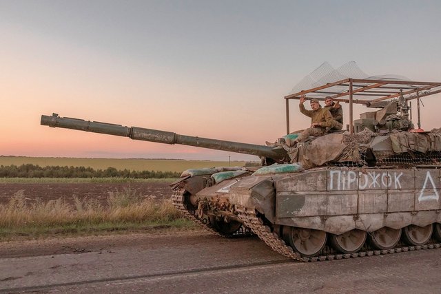 Ein von den ukrainischen Streitkräften im Raum Kursk eroberter russischer Kampfpanzer T-90M. (Foto: Roman Pilipey/mil.gov.ua; Cc BY-SA 4.0)