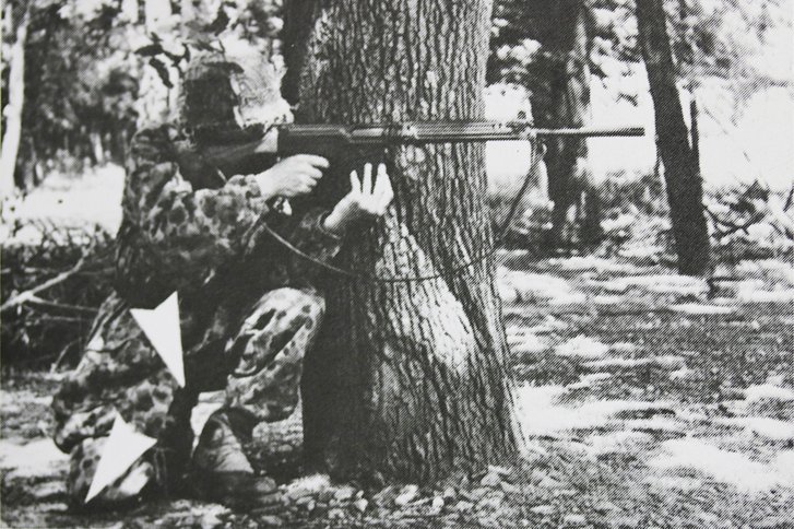 Am Magazin kann man sich stützen, es ist jedoch nicht zum Zielen gedacht! (Foto: TD 3/1963)