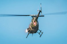 OH-58 "Kiowa" beim Scharfschießen. (Foto: Bundesheer/Daniel Trippolt)