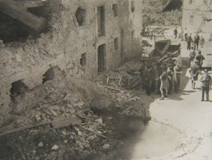 Bombenschäden nach dem Angriff auf Waidhofen/Ybbs. (Foto: Stadtarchiv Waidhofen)