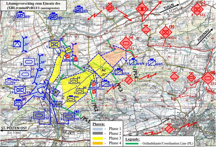 Anmerkungen zur Karte: 1) StbKp/13 im BVersR „P“ im Rm POTTENBRUNN (5243) 2) vstkPzPiZg bei bwglBefSt im Rm Hst POTTENBRUNN (5241) 3) 2.PzHbBt/AAB1 (aZa) im FeuStlR ST. PÖLTEN OST 4) StlFeu (blenden/vernichten) auf aufgeklärte fdl GKGF ab Phase 1 5) vstkPzPiZg verbleibt nach Phase 1 an PERSCHLING-Übergängen 6) 1.PzGrenKp hält in Phase 2 die PERSCHLING-Übergänge 7) 1.PzGrenKp gibt in Phase 2 den I.PzGrenZg an 2.PzKp ab 8) I.JaPzZg mit Ende Phase 2 an 1.PzGrenKp unterstellt 9) I.PzZg/3 (BRes) wird ab Phase 2 hinter 2.PzKp nachgeführt 10) SG in Phase 3 bei vstk2.PzKp