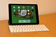 Mit einem Tablet und der dazugehörigen Lernsoftware ist das digitale Sprechenlernen sichergestellt. (Foto: Bundesheer/Klocko)