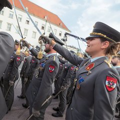 Ausmusternde Militärakademiker sind voll ausgebildete militärische Führungskräfte. (Foto: Bundesheer/Daniel Trippolt)