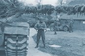 Panzerkompanie mit Kampfpanzer M60 und Jeep im Bereitstellungsraum. (Foto: HBF)