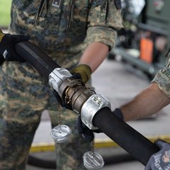Zwischenstück zur Verlängerung mehrerer Schläuche. (Foto: Bundesheer/Bach)