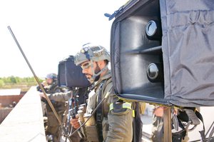 Taktischer PsyOps-Trupp mit Lautsprecher. (Foto: Bundesheer/Abteilung PsyOps)