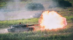 Der „Leopard“ 2A4 im scharfen Schuss auf dem Truppenübungsplatz Allentsteig. (Foto: Bundesheer/PZB14)