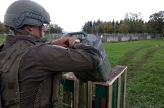 Heben und Ablegen von Lasten. (Foto: Bundesheer/Gerold Keusch)