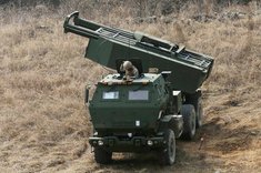 Die Mehrfachraketenwerfer HIMARS könnten die ukrainische Artillerie wesentlich verstärken. (Foto: U.S. Marine Corps/Lauren Whitney; gemeinfrei)