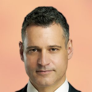 Oberrat Mag. Nicolai Tschol