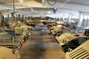 Panzer und Räderfahrzeuge können seit 2017 ganzjährig in der neuen Panzerhalle besucht werden. (Foto: HGM)