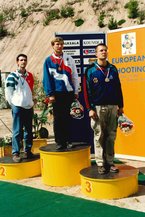 Karl Pavlis bei der Siegerehrung der zivilen Europameisterschaft 1997 in Finnland. (Foto: Archiv Pavlis)