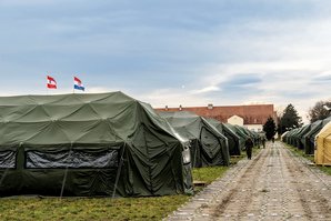 Gefechtsstand und Zeltlager im Zuge der EUBG-Übung "European Advance 2019". (Foto: ÖBH/Triebenbacher)