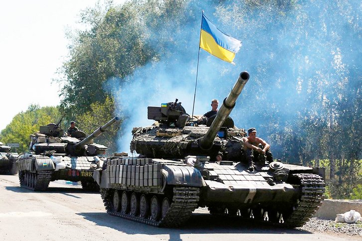 Ukrainische Kampfpanzer bei einer Patrouille in der Nähe der Stadt Debaltseve in der Region Donetsk in der Ostukraine. (Foto: OSCE CC BY-ND 4.0)