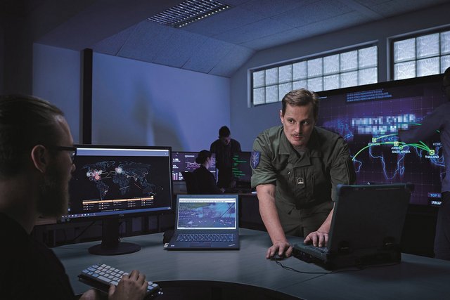 Die Cyber-Truppe begegnet Angriffen im Cyberraum. Das bedeutet: Sie beherrscht das volle Spektrum des Kampfes in Computernetzwerken (Verteidigung, Ausnützung, Angriff). (Foto: Bundesheer)