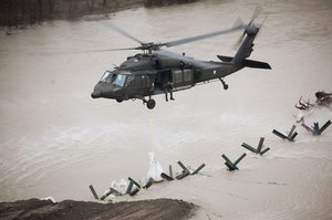 Ein "Black Hawk" des Bundesheeres beim Assistenzeinsatz in Kärnten. (Foto: Bundesheer/Horst Gorup)