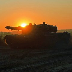 Die "Leopard" 2A4 werden seit September 2023 in den Panzerwerkstätten München und Kassel runderneuert und verbessert, (Foto: Bundesheer/PzB14)