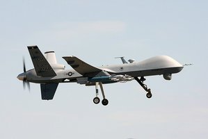 Zur Zielbekämpfung über große Distanzen bis zu mehreren tausend Kilometer werden Drohnen wie die MQ-9 Reaper eingesetzt. (Foto: U.S. Airforce photo/Paul Ridgeway)