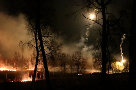 Feuer und Gefechtsfeldbeleuchtung. (Foto: Bundesheer/Thomas Lampersberger)