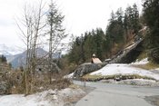 Die Reste der "Salzburger Feste" am Pass Strub , die ab 1228 errichtet und nach dem erfolgreichen Angriff der napoleonischen Truppen 1809 gesprengt wurde. (Foto: RedTD/Gerold Keusch)