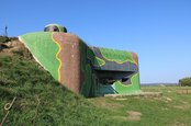 Schwerer Bunker auf einer freien Fläche bei Satov. (Foto: RedTD/Gerold Keusch)