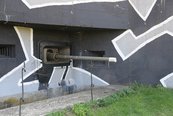 Die 8,5-cm-Panzerkanone der Westseite des Bunkers. (Foto: RedTD/Gerold Keusch)