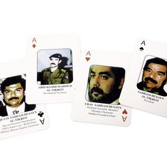 Spielkarten zu den meistgesuchten Personen wurden bereits im Dritten Golfkrieg an die US-Truppen verteilt. (Foto: Brakeet, CCO-1)