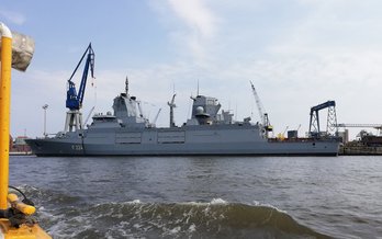 Sachsen-Anhalt (F 224) zur Einrüstung am Dock der Werft Blohm + Voss in Hamburg. (Foto: RedTD/Zanko)