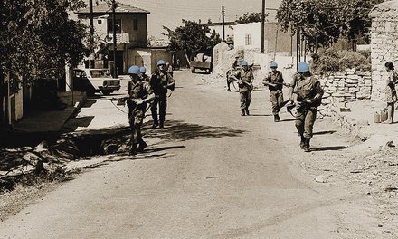 UN-Soldaten auf Zypern. (Foto: Bundesheer/HBF, Montage: Rizzardi)