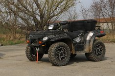 Ein Quad der Firma Polaris vom Typ „Sportsman 1000 Touring“. (Foto: Keusch)