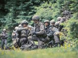 Das Führen von Soldaten im Gefecht ist die Kernkompetenz militärischer Organisationen – sei es im Naturraum, im urbanen Umfeld oder im Hochgebirge. (Foto: Bundesheer/Daniel Trippolt)