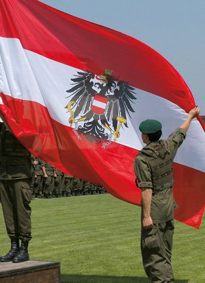 Flaggenparade bei der Angelobung von Rekruten des Bundesheeres. (Foto: Bundesheer)