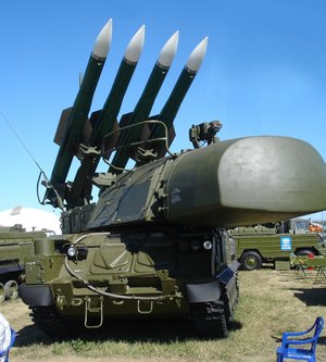 Ein russisches BUK-M1-Raketensystem. (Foto: Ajvol, Gemeinfrei)