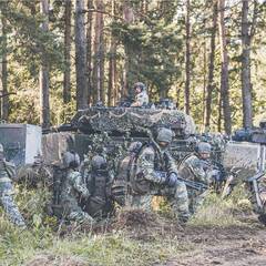 Körperliche und seelische Widerstandsfähigkeit, Spannkraft sowie Entbehrungsbereitschaft erleichtern dem Panzergrenadier seine Aufgabenerfüllung. (Foto: Bundesheer/Gerald Held)