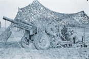 10,5-cm-Feldhaubitze M2 in Stellung. (Foto: HBF)