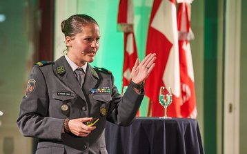 Hauptmann Marina Weber-Tinner ist für die Rekrutierung von Frauen verantwortlich. (Foto: VBS/Nique Nager)
