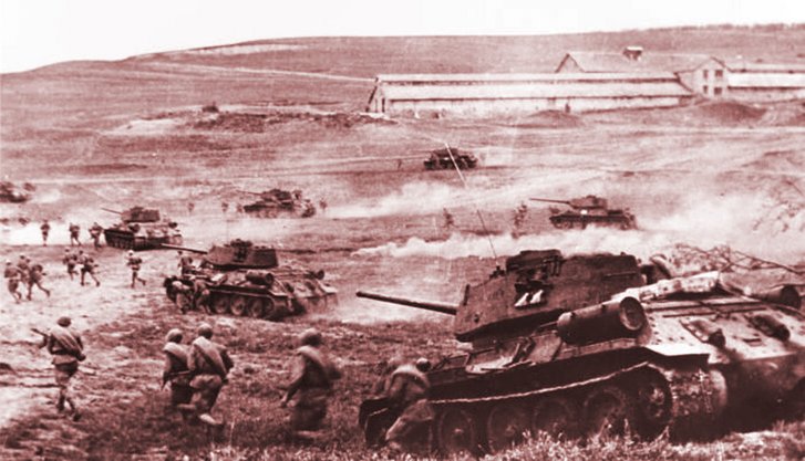 Panzerangriff der Roten Armee an der Ostfront. (Foto: Archiv TD)