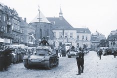 Parade der Deutschen Wehrmacht, unter anderem mit Panzerkampfwagen 1, im Zuge der Annexion des Sudetenlandes 1938. (Foto: Bundesarchiv, Bild 146-2006-0020/CC-BY-SA 3.0)