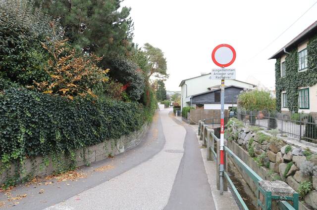 Bahnhofweg beim Graben und Wall. (Foto: RedTD/Gerold Keusch)