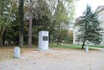 Gedenkstein für Robert Bernardis im HUAk-Park. (Foto: RedTD/Gerold Keusch)