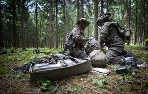 Die Sanitäter sind die ersten qualifizierten Fachkräfte vor Ort. (Foto: Bundesheer/Daniel Trippolt)