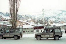 Fahrzeuge bei der IFOR-Mission in Bosnien. (Foto: ÖBH)
